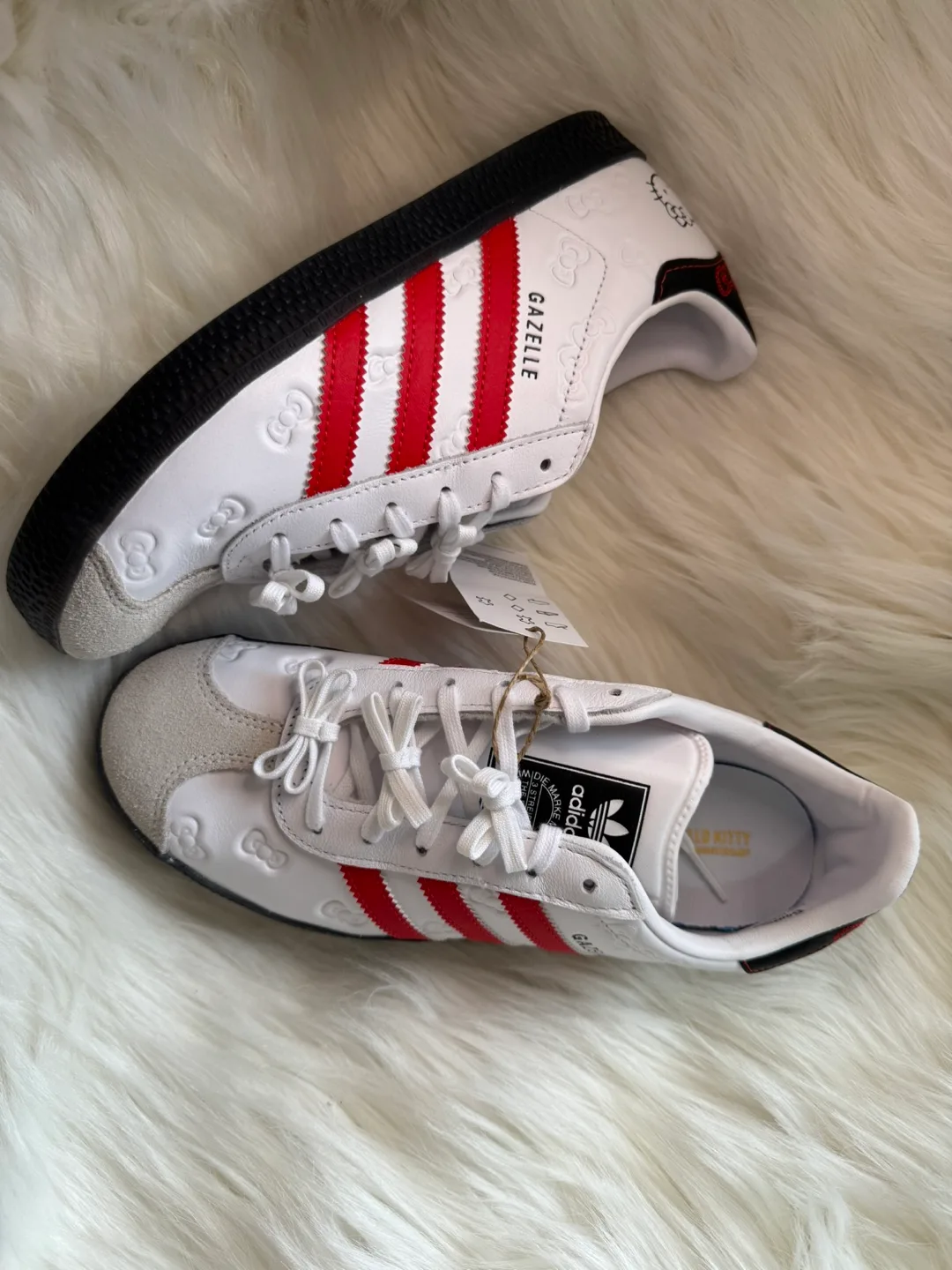 Adidas Gazelle Hello Kitty Shoes thumbnail