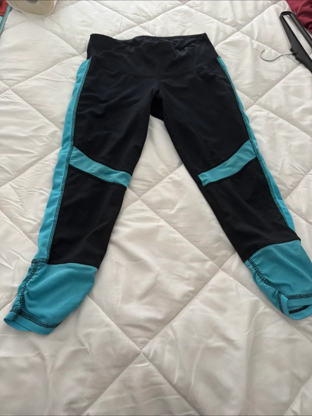 Athletic Leggings - Grey & Pink image indicator(3)