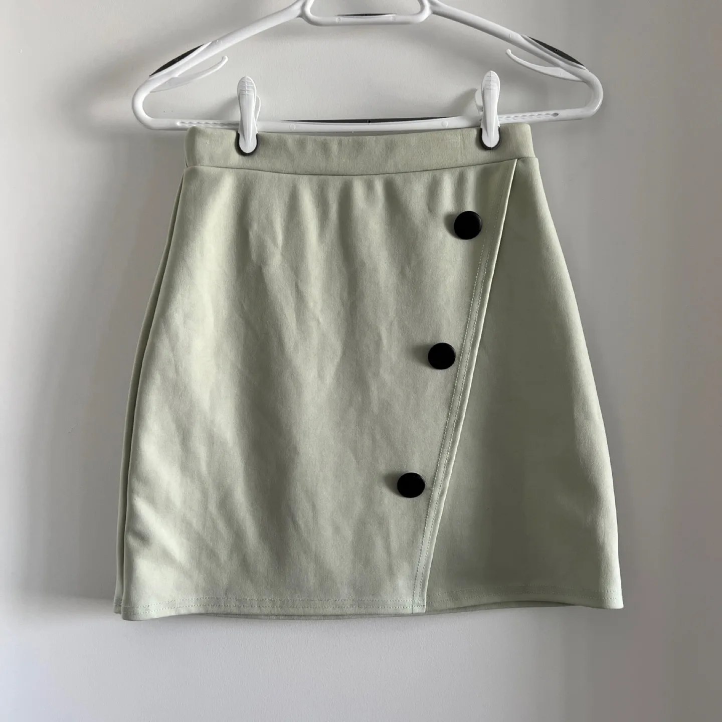 PrettyLittleThing Mini Skirt Size 4 thumbnail