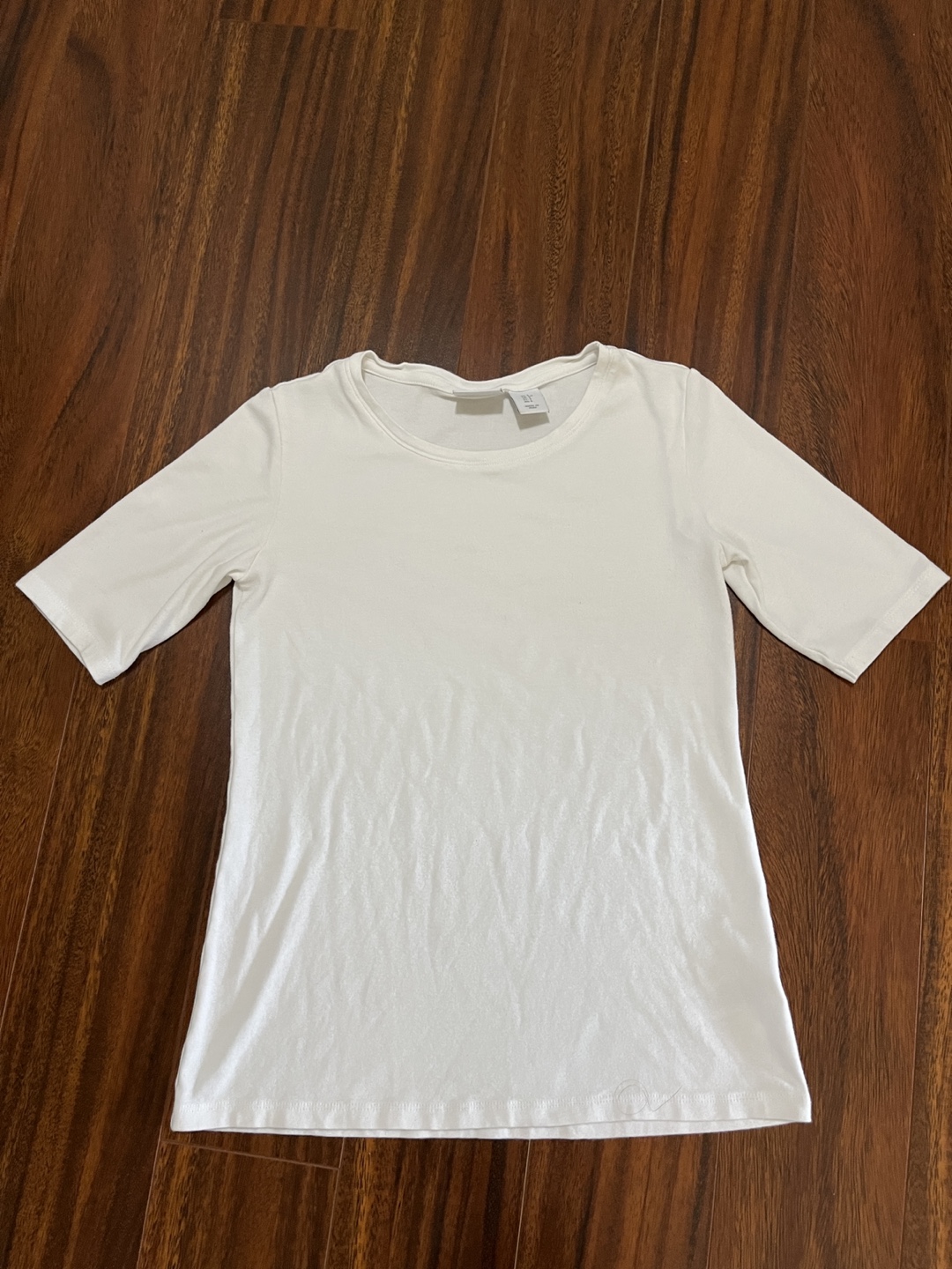 Women’s white Kenar top - size small