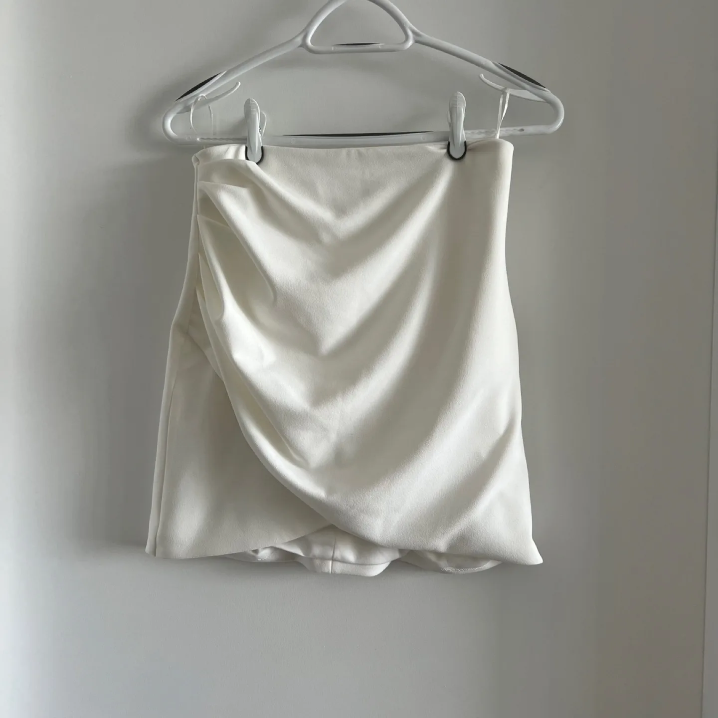 Zara White Mini Skirt Size M thumbnail