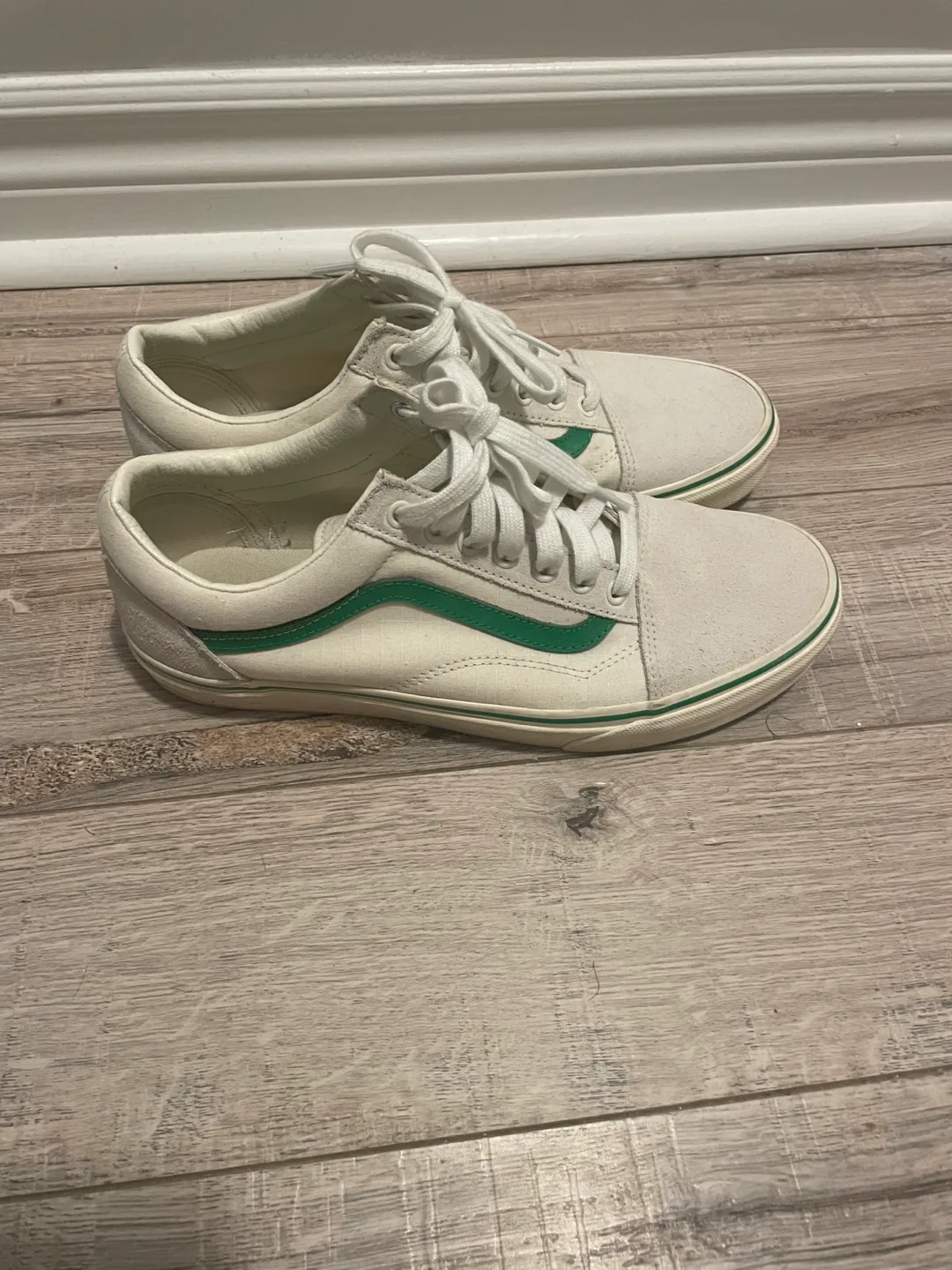 Vans Old Skool - Size 10 thumbnail