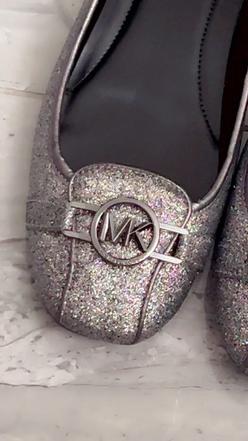 Michael Kors Silver Glitter Flats ( 9M) image indicator(4)
