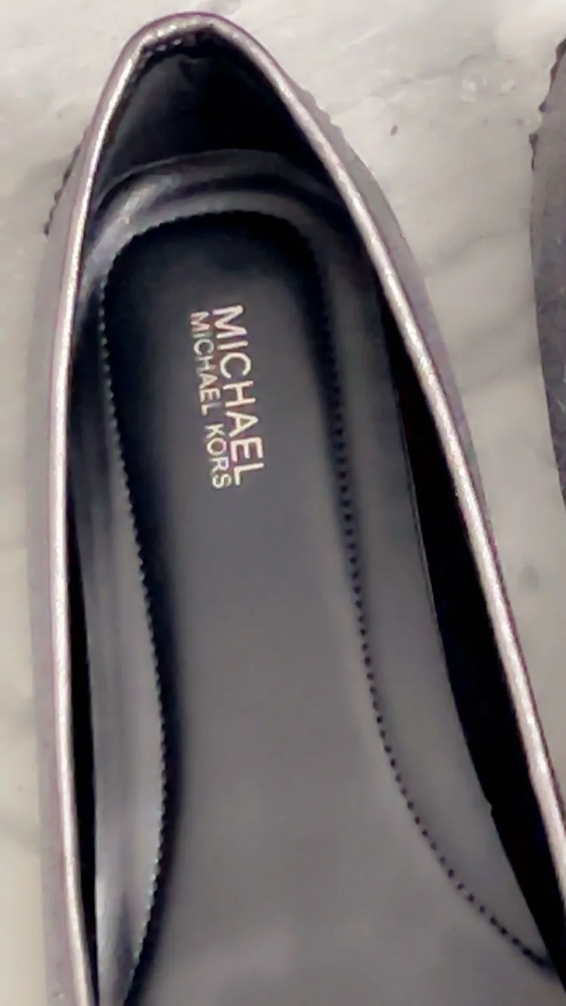Michael Kors Silver Glitter Flats ( 9M) image indicator(3)