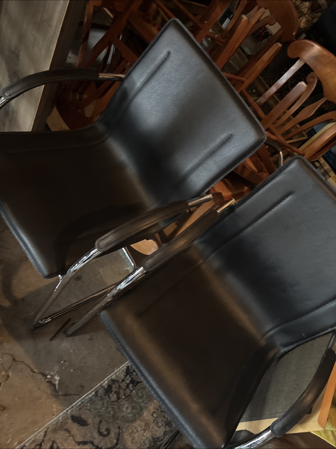 6 Carnegy  Black leather office chairs - photo 5