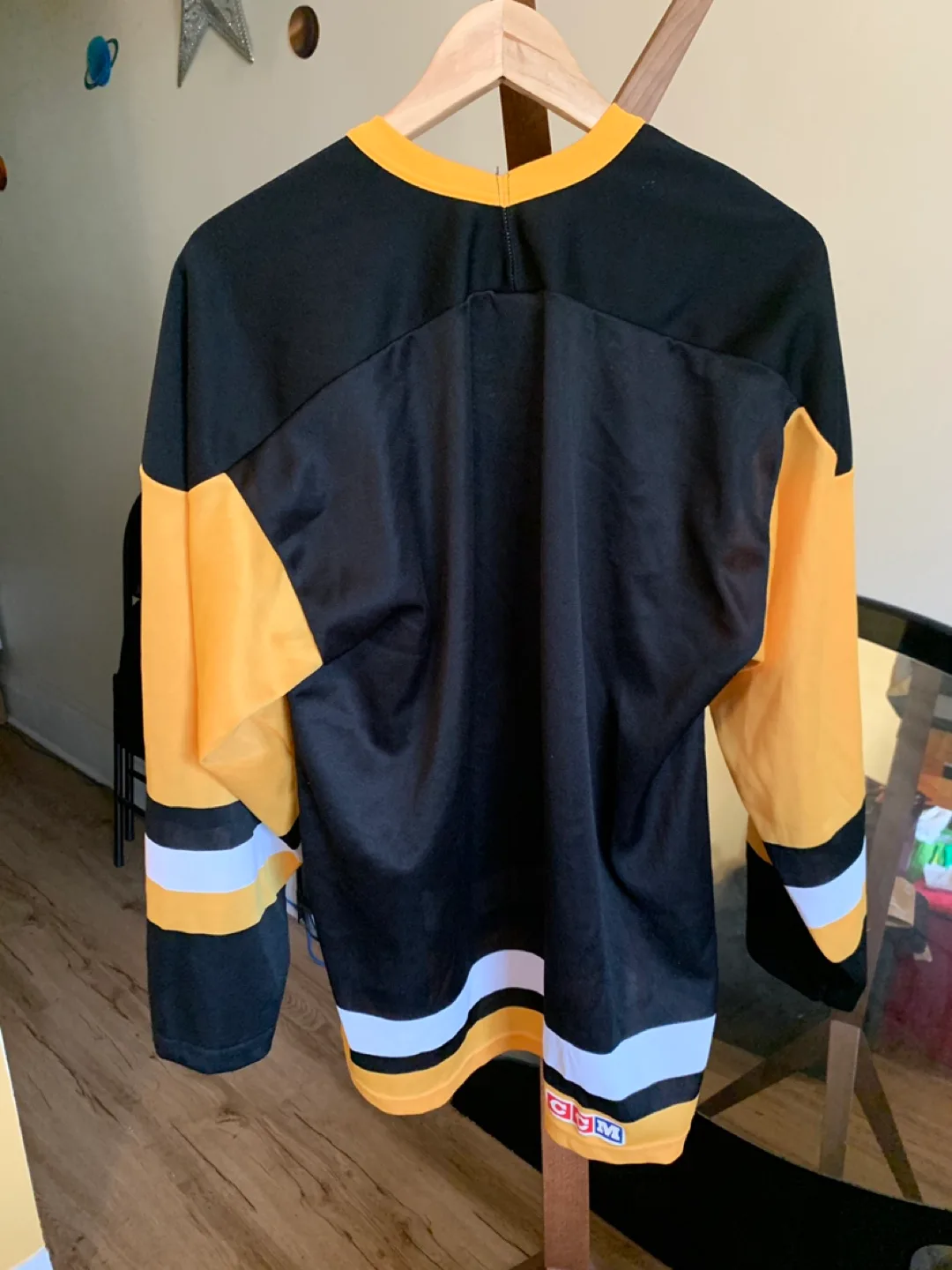 Vintage ‘80s CCM Pittsburgh Penguins Hockey Jersey - Size L image indicator(2)