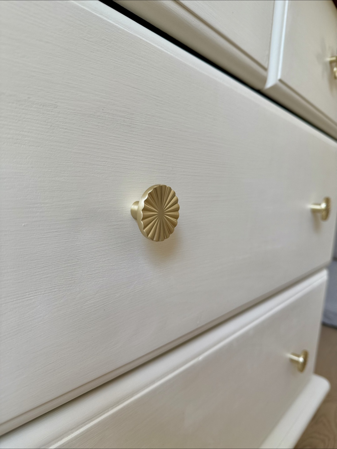 Refinished White Dresser with Gold Flower Knobs - photo 5
