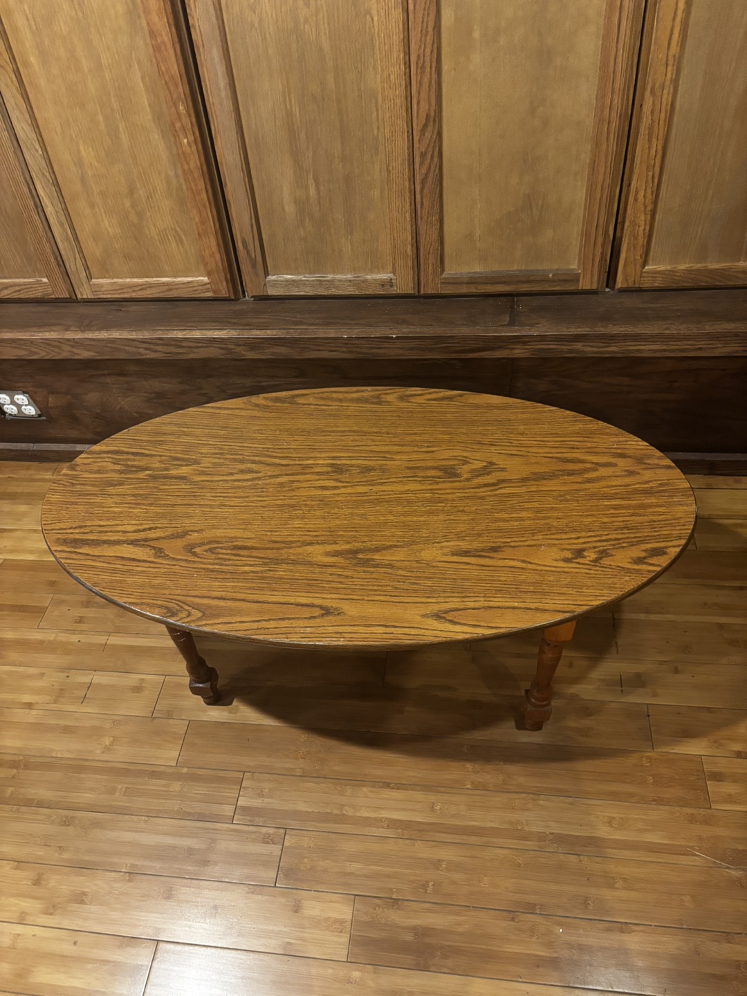 Oval Wooden Coffee Table.xm-521