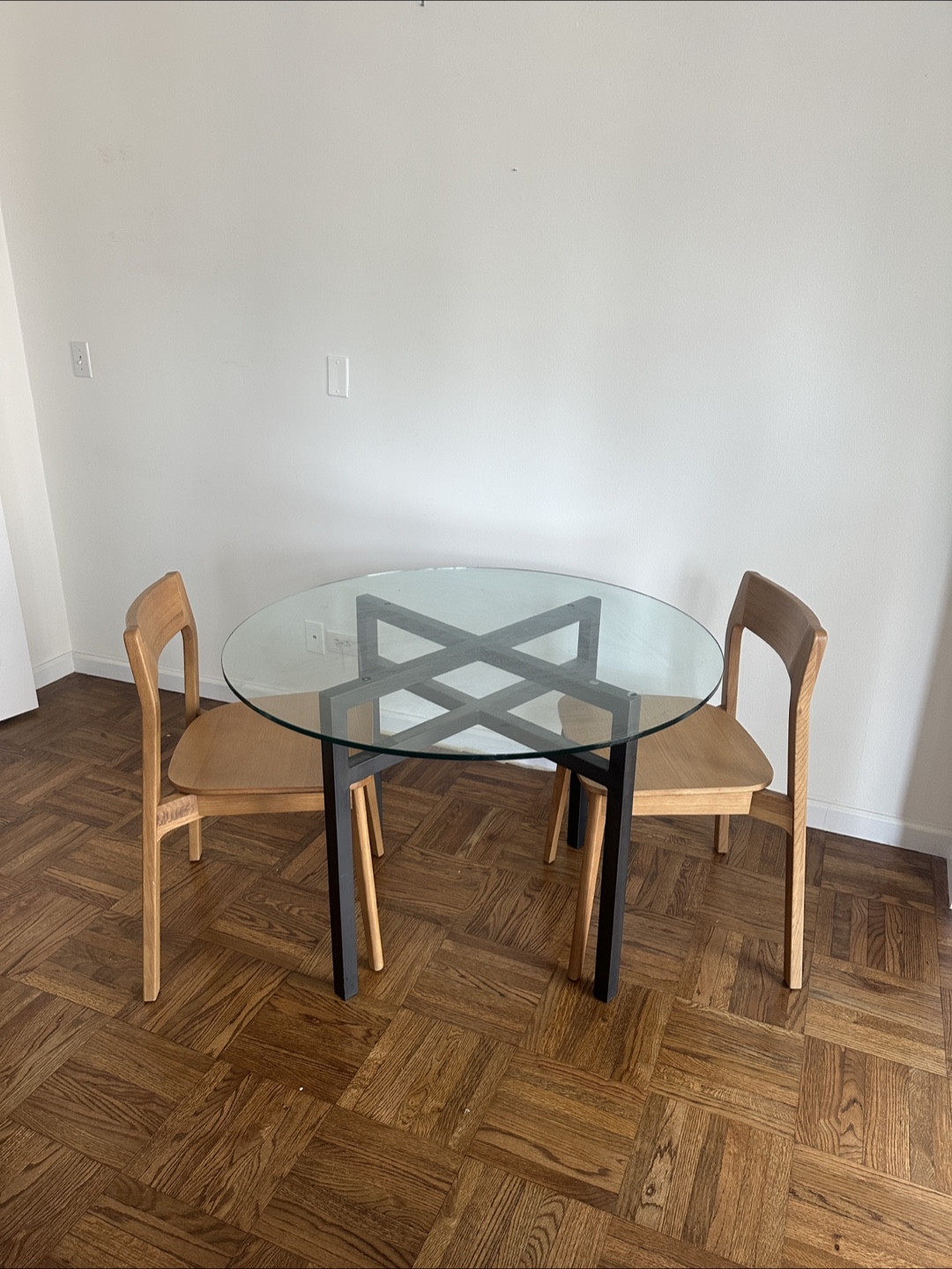 Round Glass Top Dining Table - photo 2
