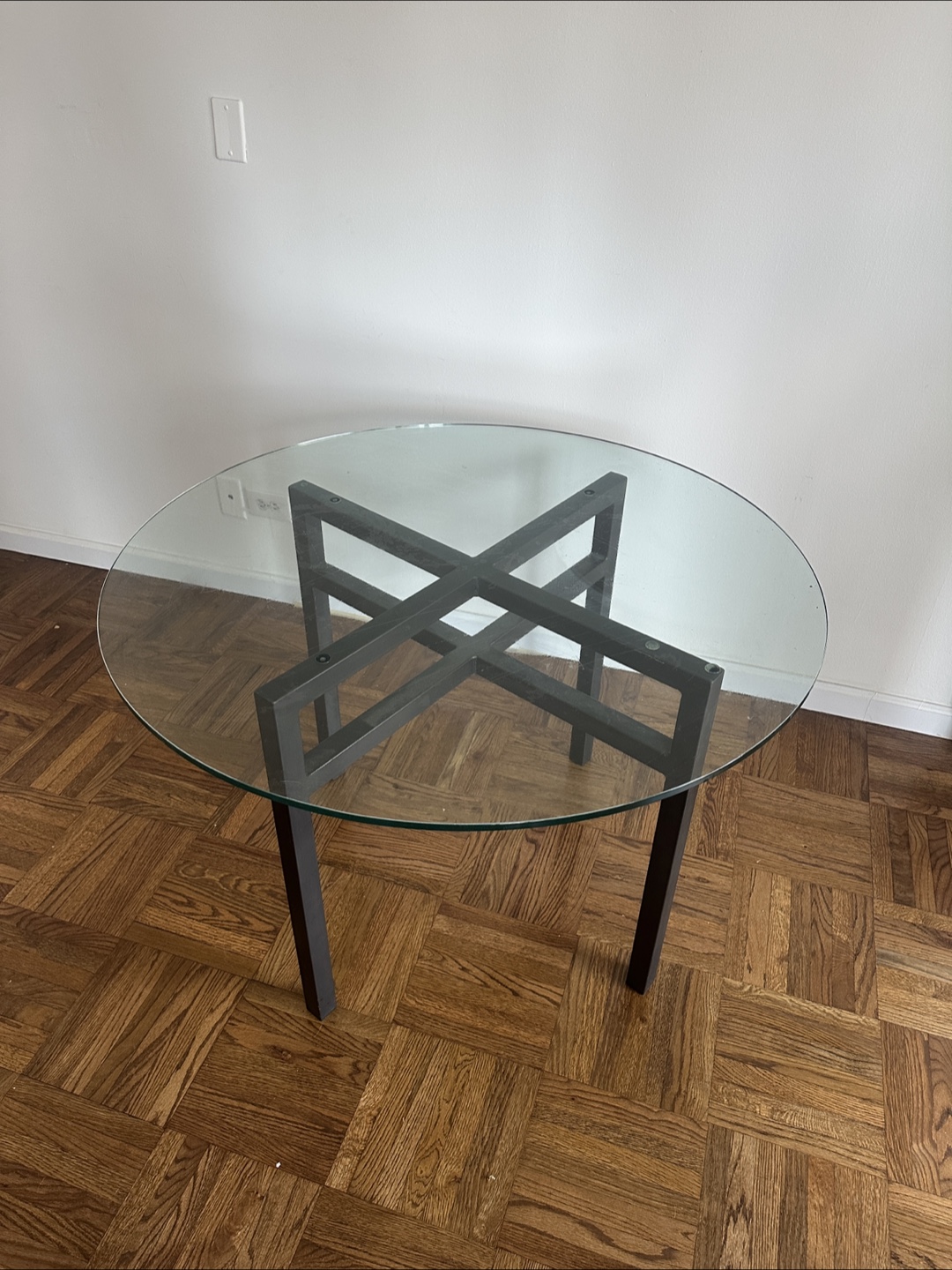 Round Glass Top Dining Table - photo 3
