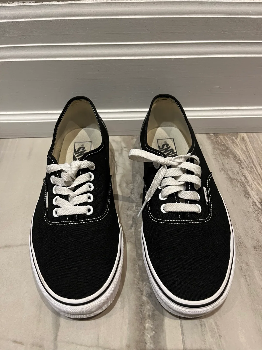Mens Black Vans thumbnail