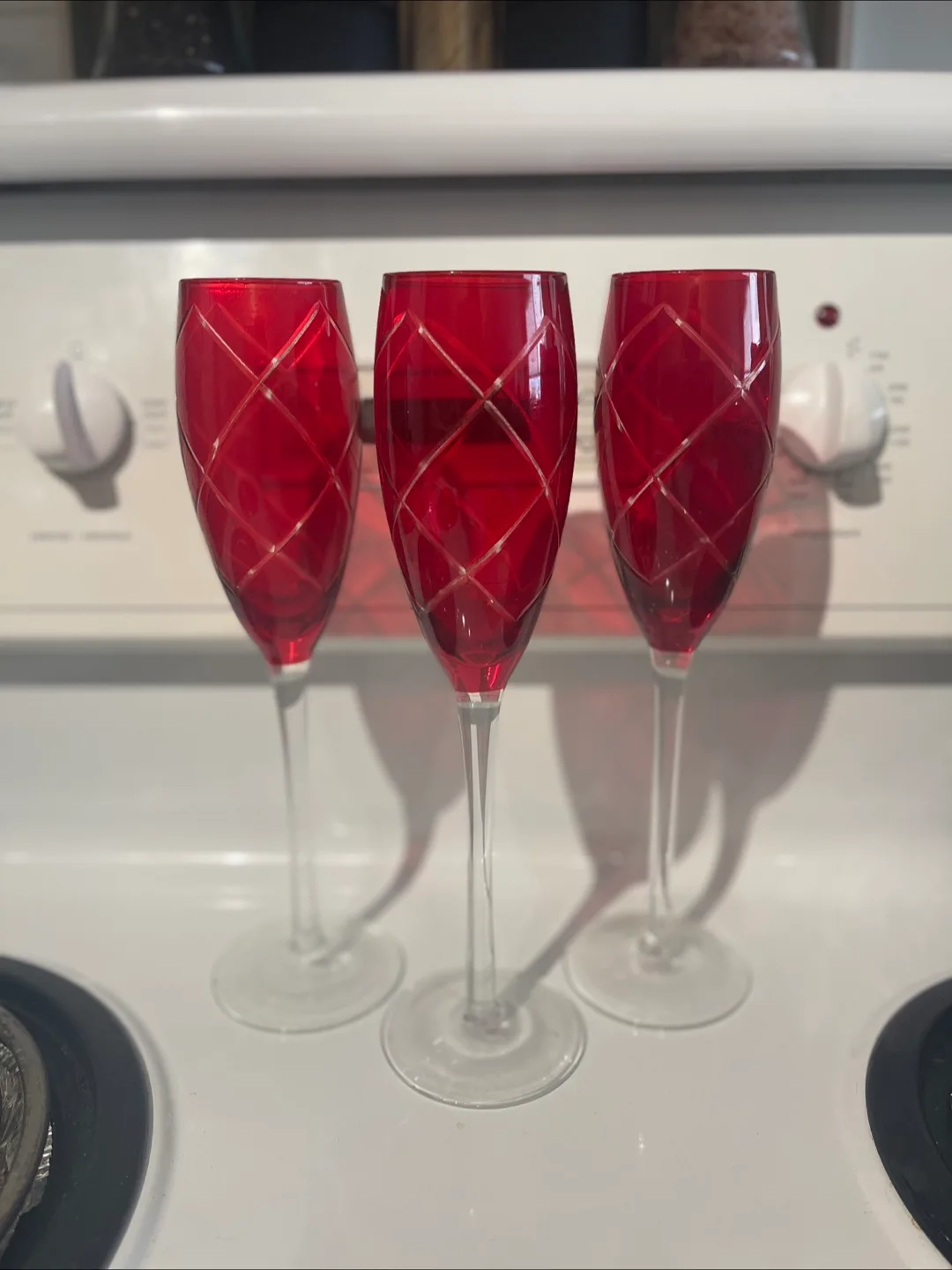 Set of 3 Red Champagne Flutes thumbnail