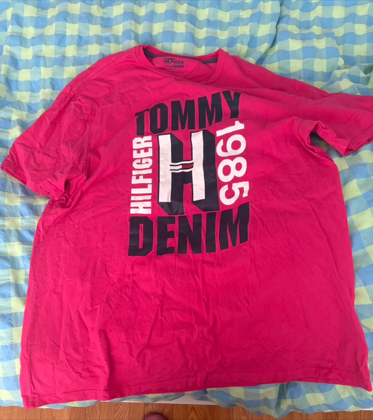 Tommy Hilfiger T-Shirt (Never worn) (Xtra large) (Men’s) thumbnail