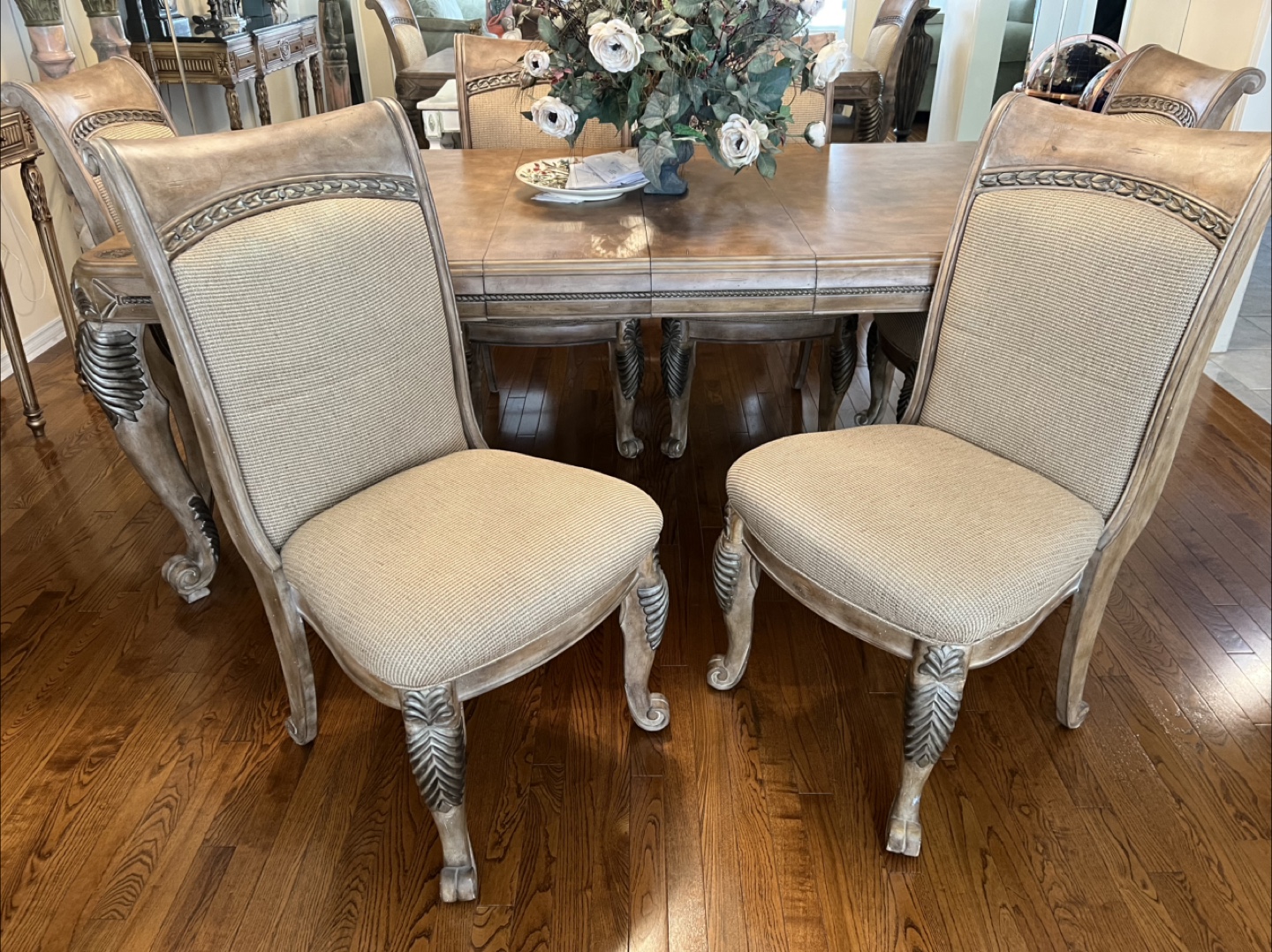 Dining Table with 6 Chairs - Wooden - photo 4