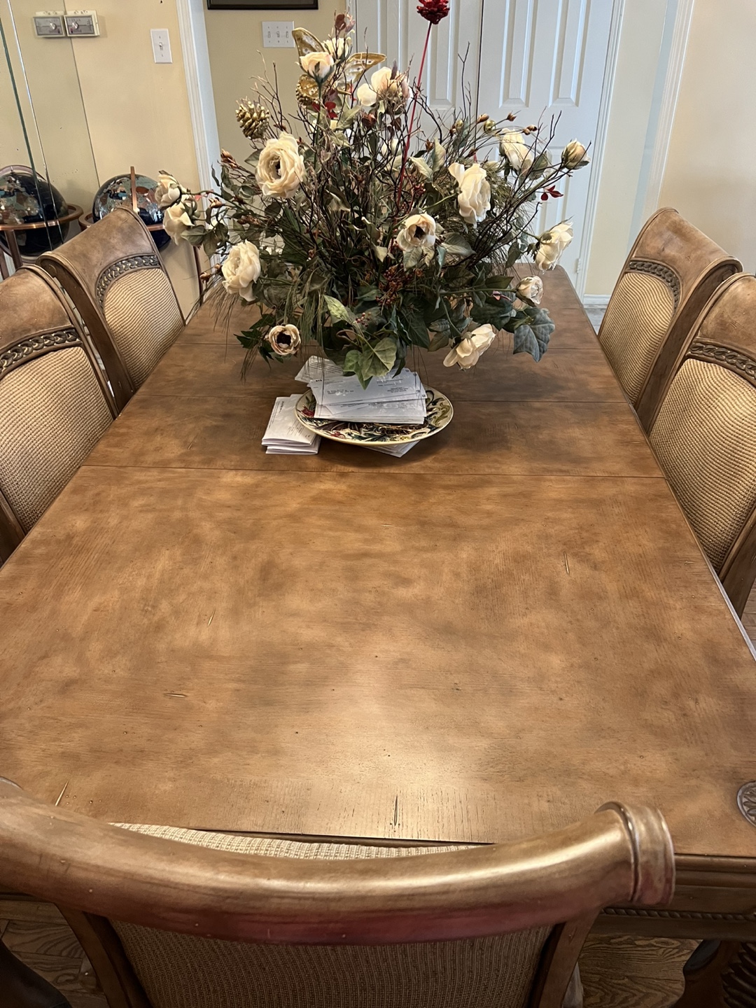 Dining Table with 6 Chairs - Wooden - photo 3