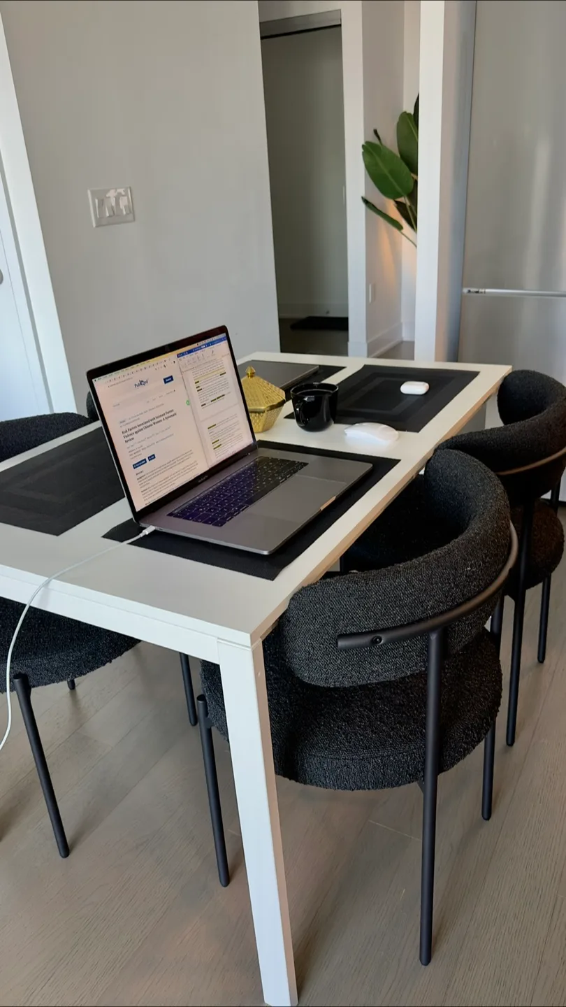 White Dining Table image indicator(5)