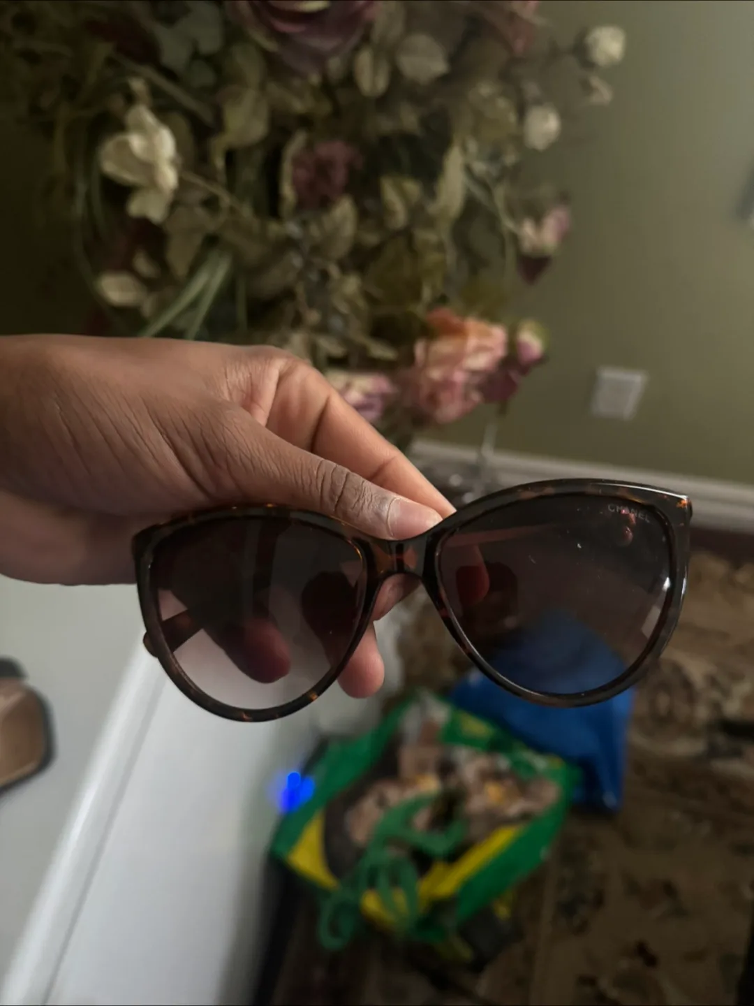 Chanel glasses thumbnail