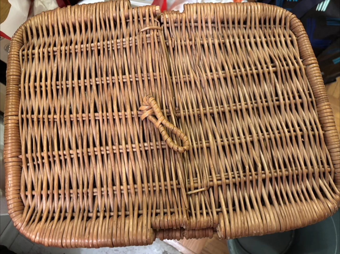 Wicker Picnic Basket thumbnail