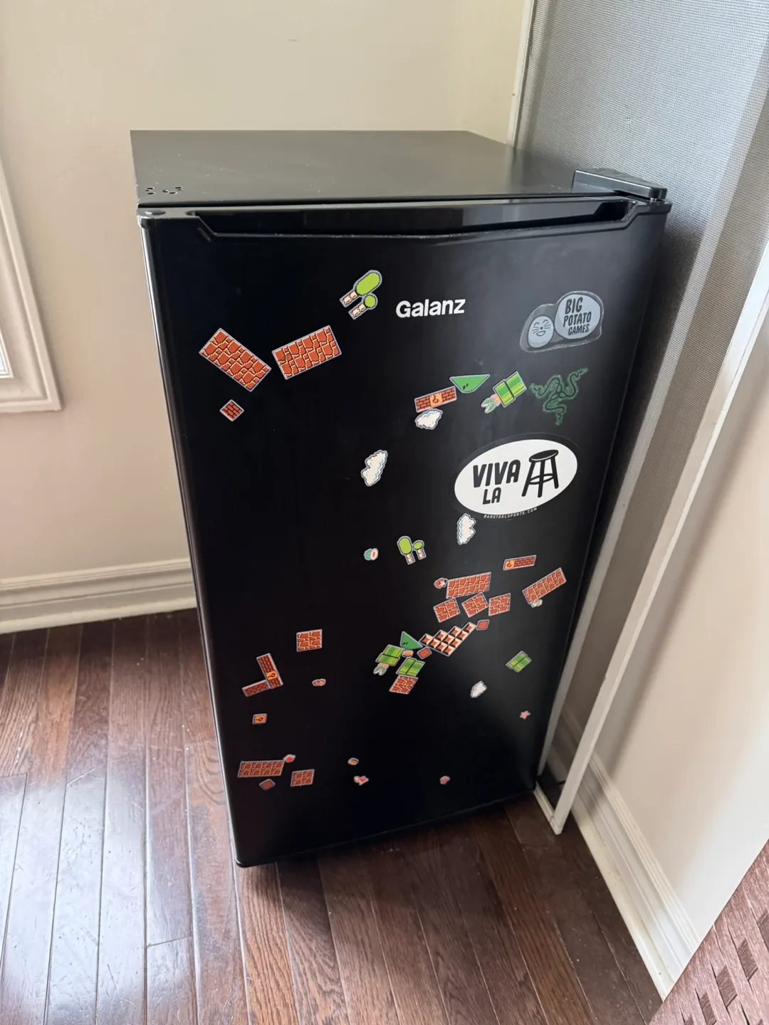 Galanz Mini Fridge - Black thumbnail