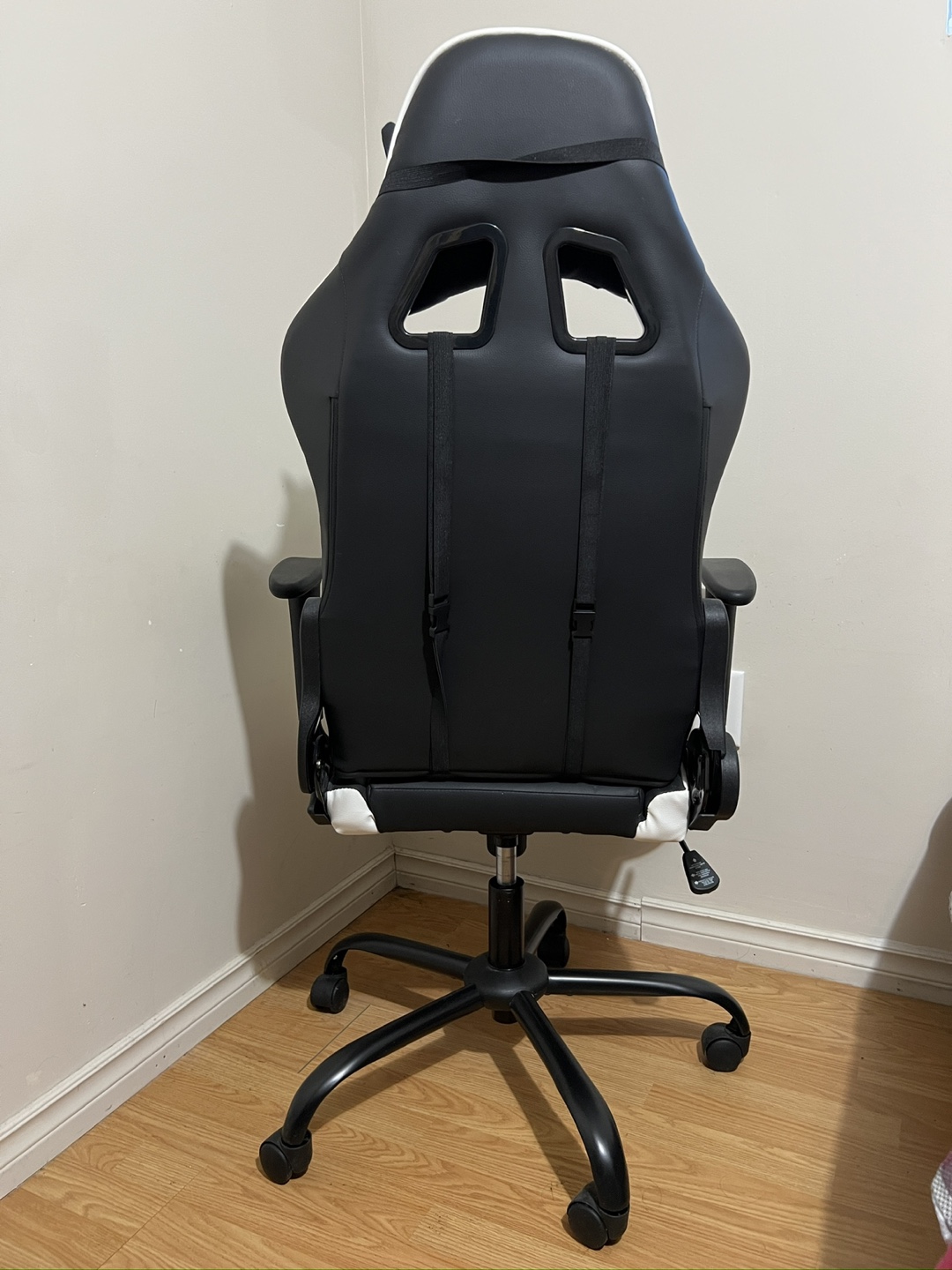 Black and White Gaming Chair - photo 2