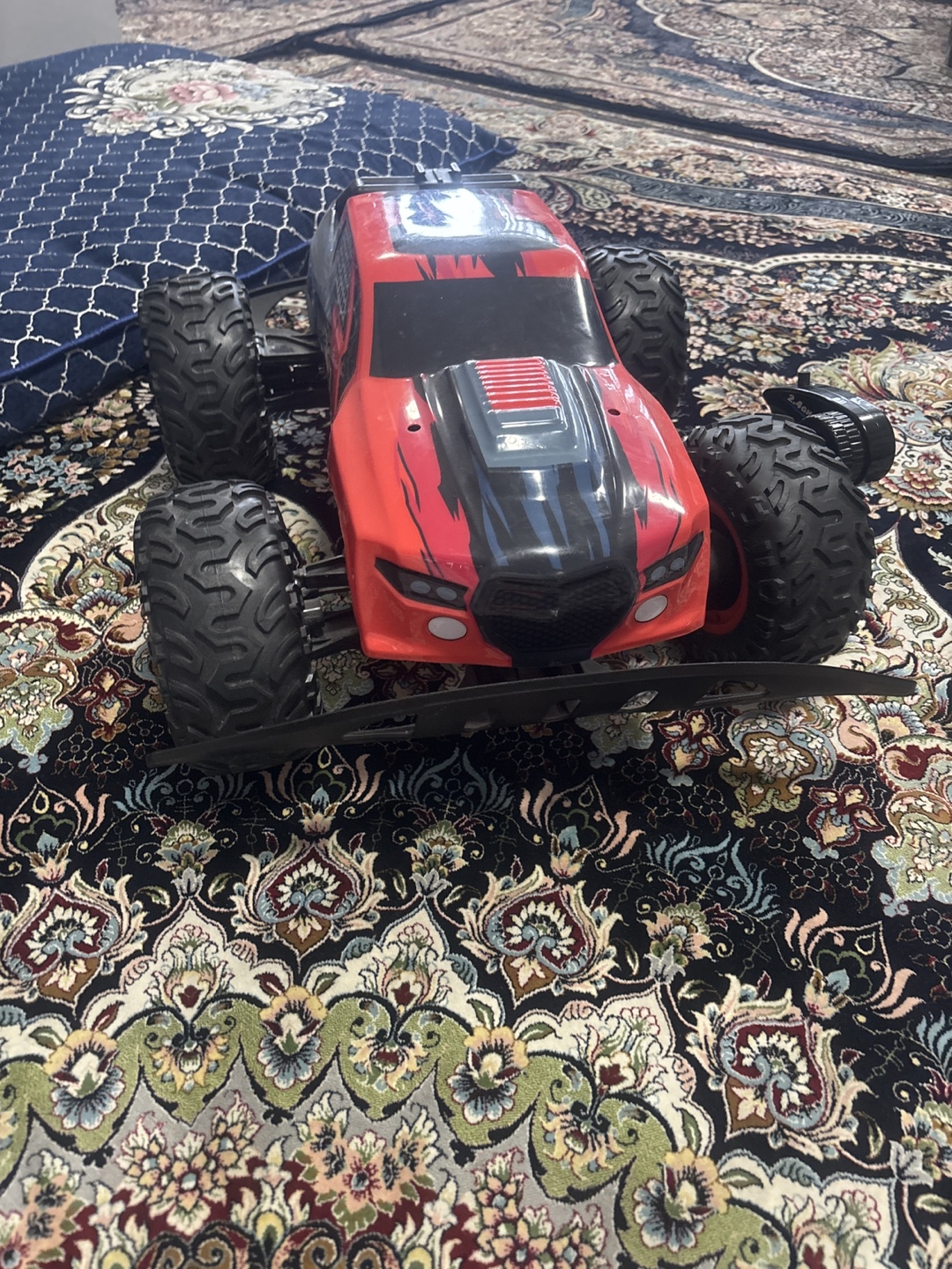 DeWalt 20V Power Drive RC Truck - photo 2