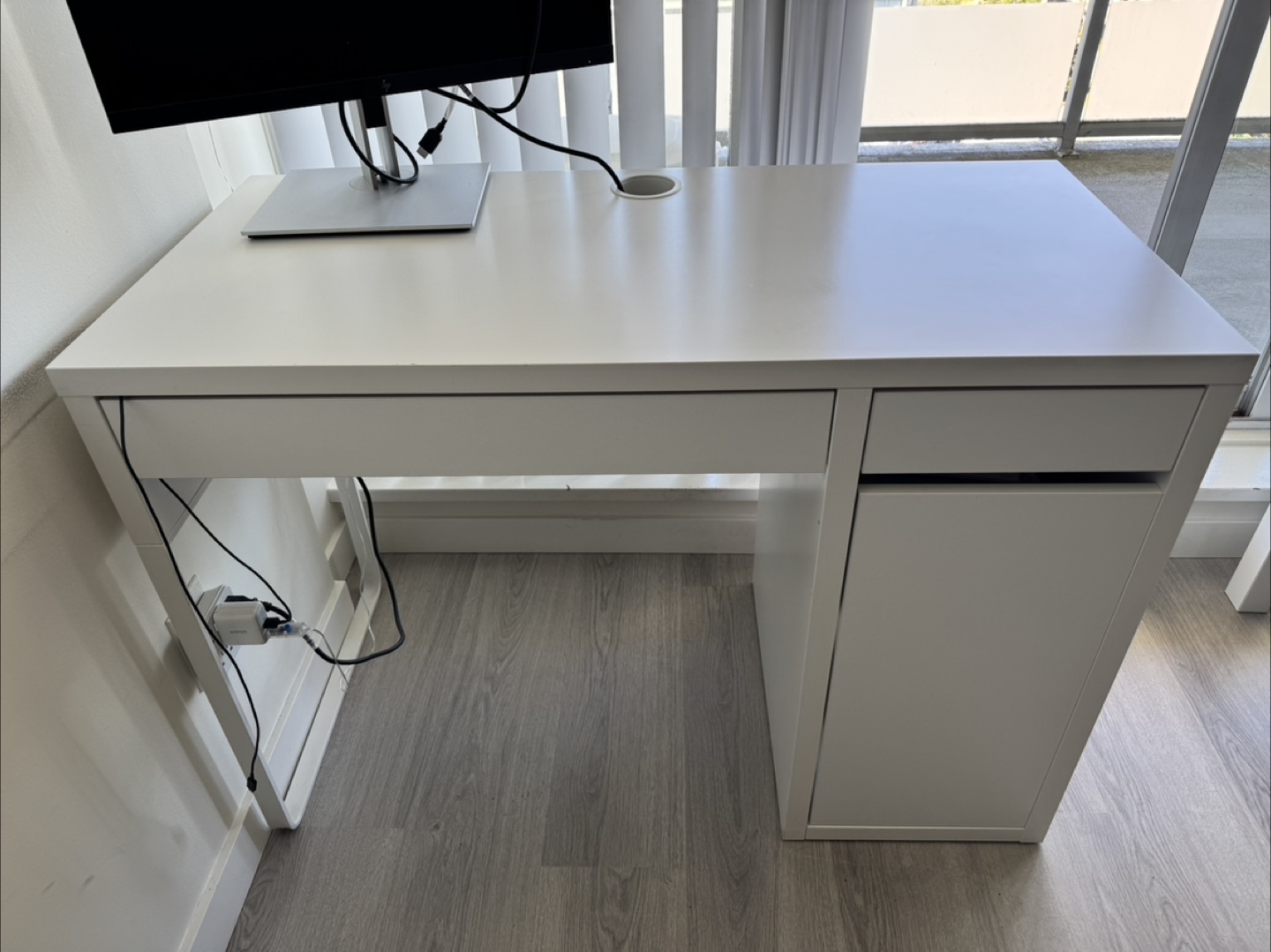 IKEA White Desk - photo 2