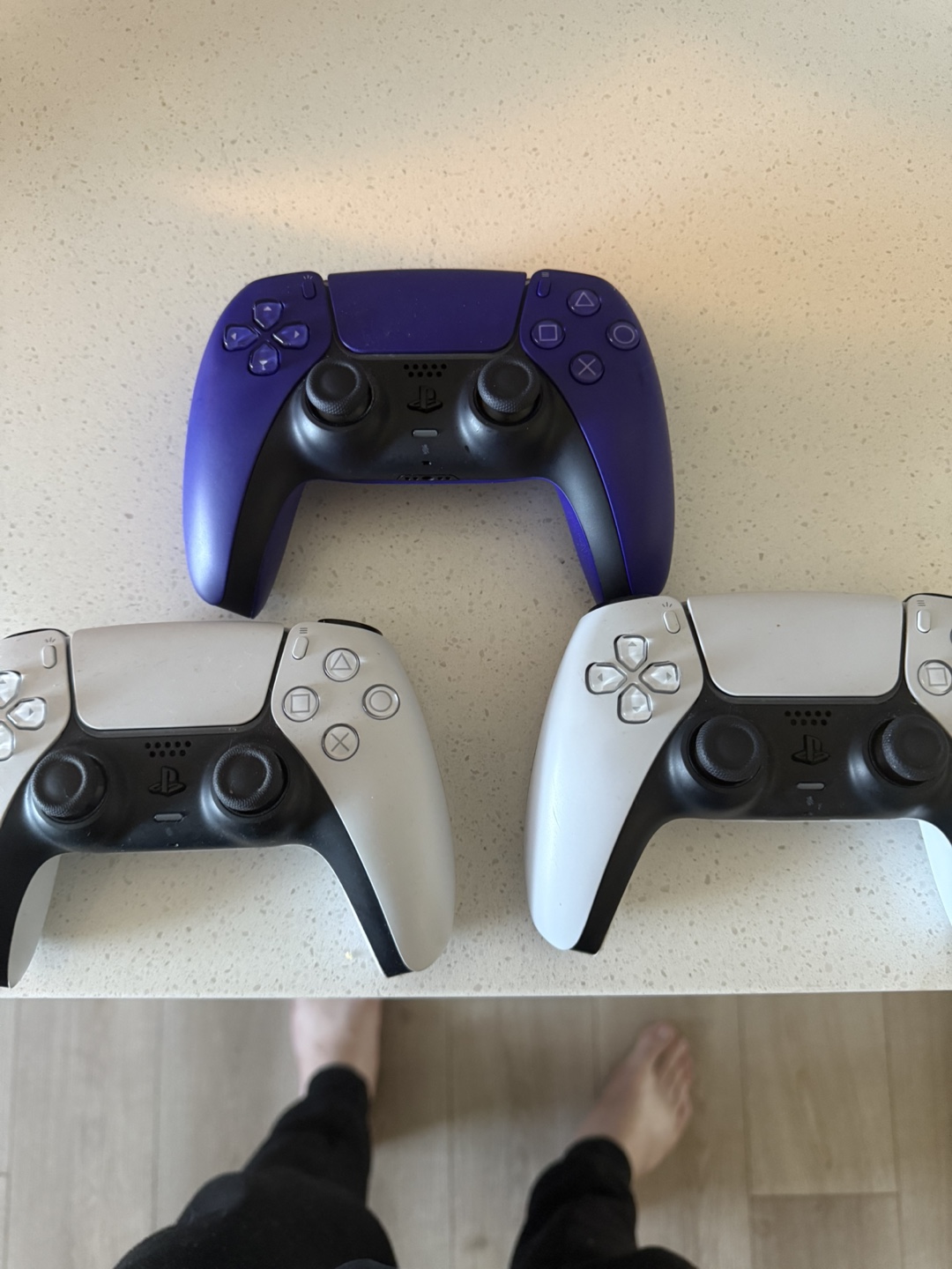 PlayStation 5 Console with Accessories - photo 2