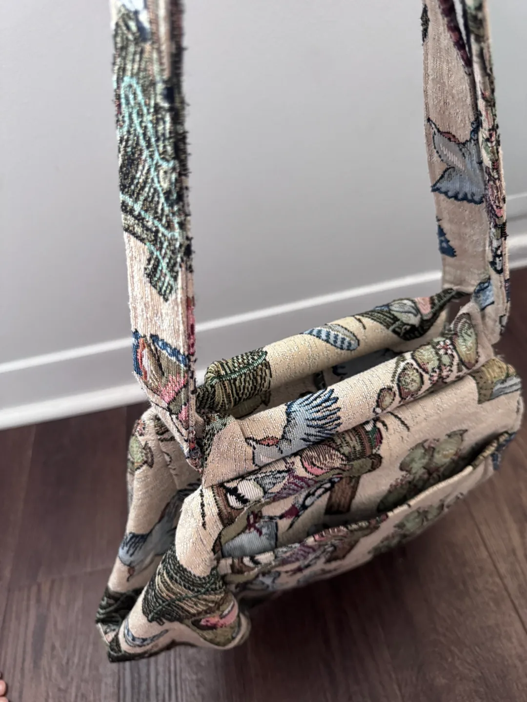 Tapestry Butterfly Bag image indicator(6)