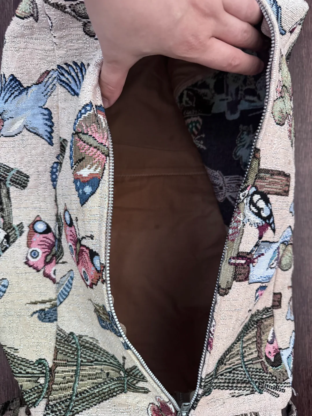 Tapestry Butterfly Bag image indicator(7)