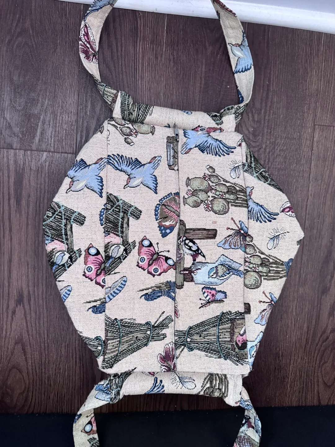 Tapestry Butterfly Bag image indicator(8)