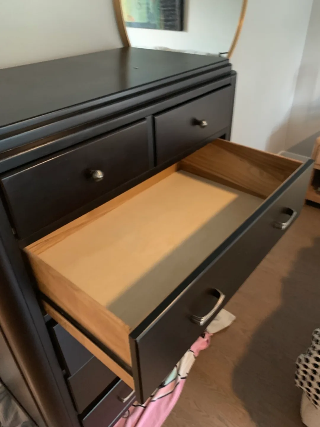 Bedroom chest of drawers image indicator(2)