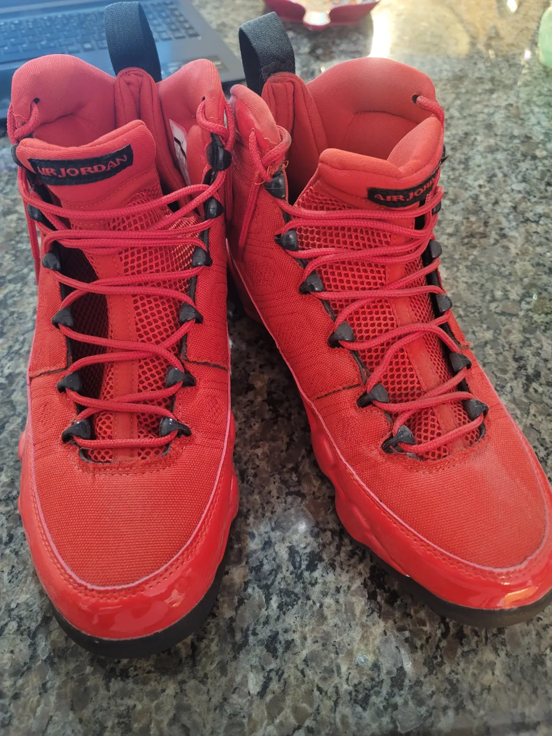 Retro Red Basketball Shoes. Men's Sz 11 image indicator(2)