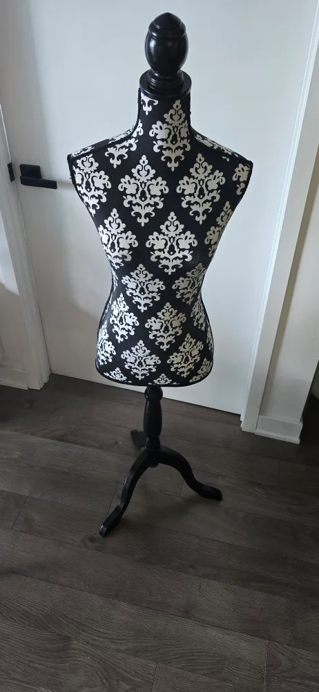 Black & White  Decorative Mannequin Bust thumbnail