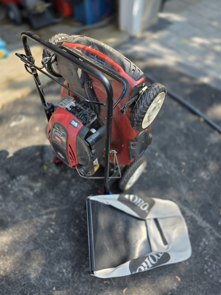 Toro Self-Propelled Lawn Mower - photo 3