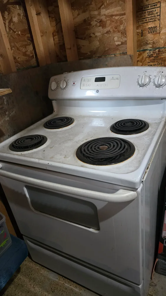 White Electric Stove thumbnail