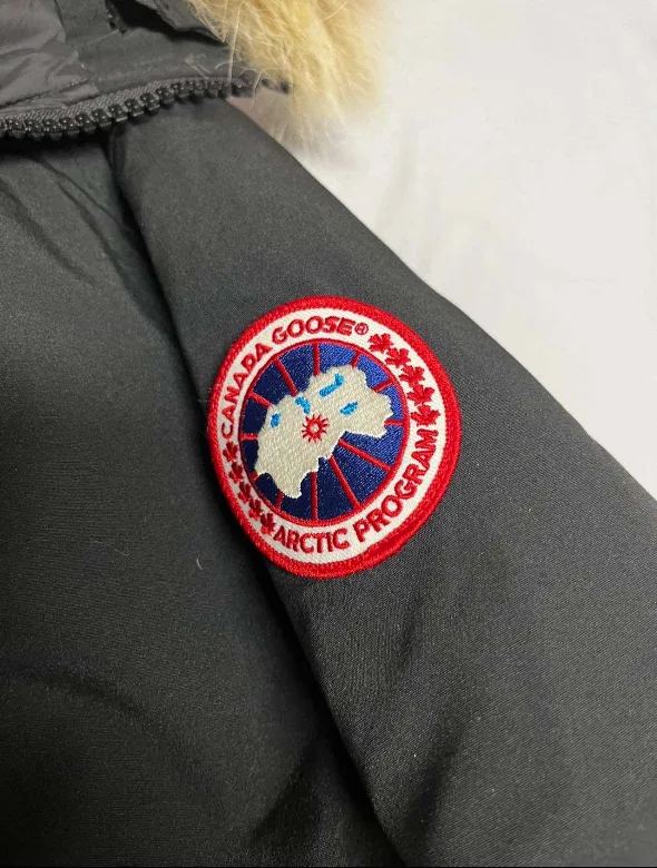 Canada Goose Black Winter Parka image indicator(6)