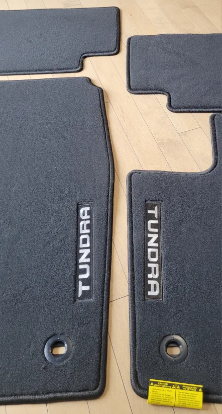 Toyota Tundra Floor Mats - Black image indicator(2)