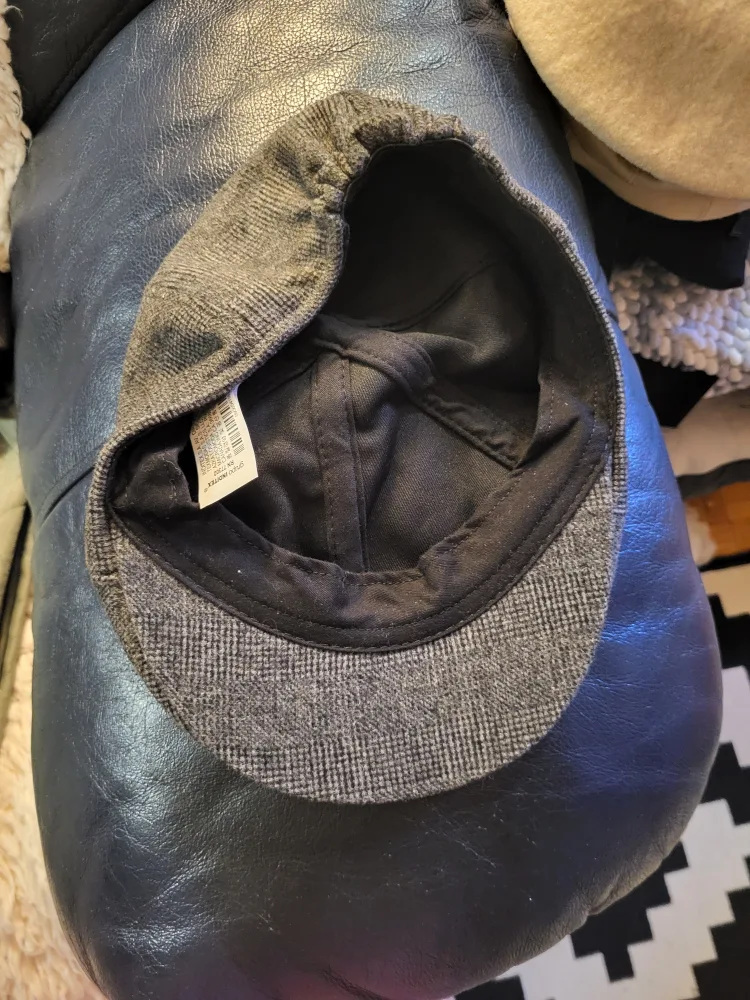 Grey Newsboy Cap #freecycle image indicator(2)