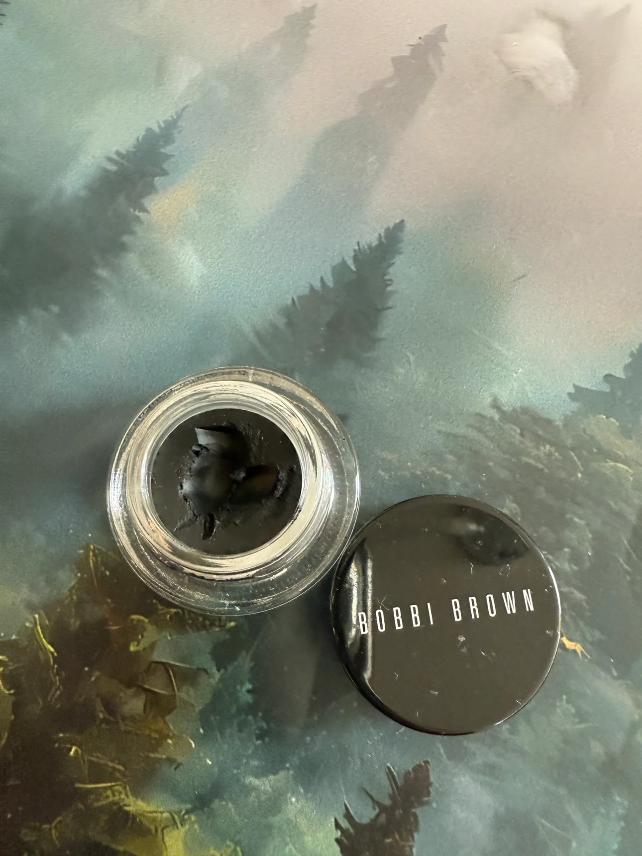 Eyeshadow or liner thumbnail