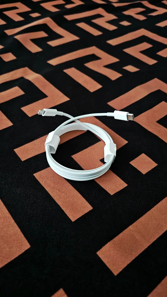 Apple USB-C to Lightning Cable [Brand New] thumbnail