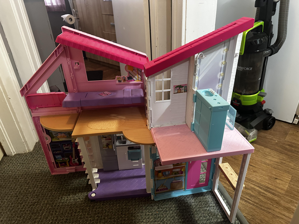 Barbie Dreamhouse & Stable Playset - photo 2
