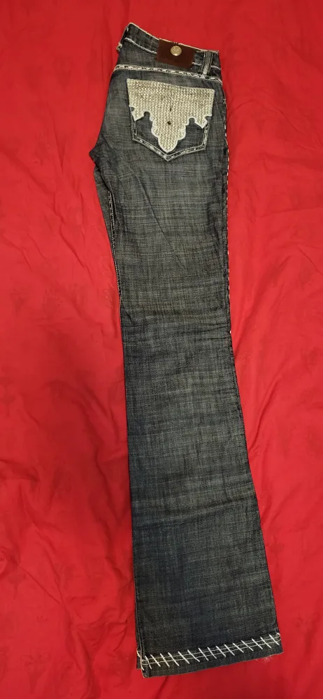 Antik Denim Women's Jeans image indicator(2)