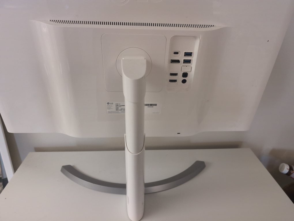 LG 27UD88-W Monitor