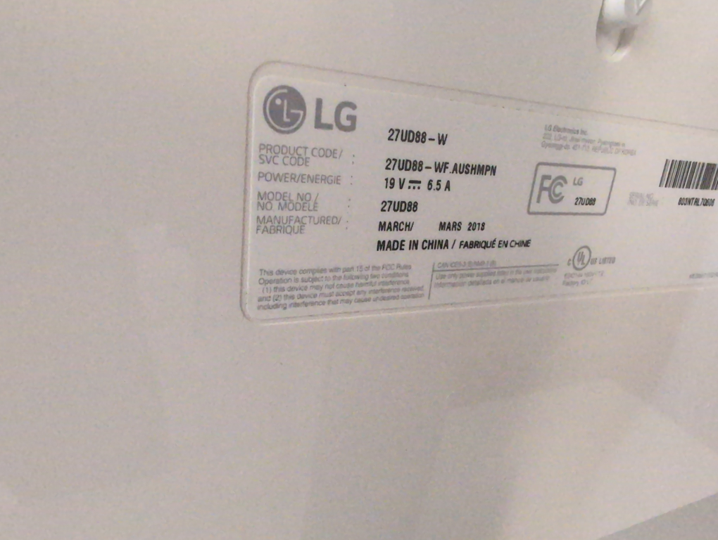 LG 27UD88-W Monitor - photo 2
