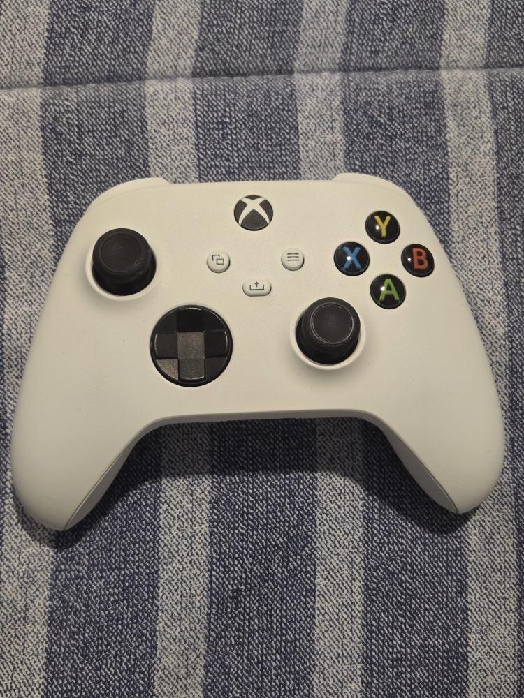Xbox Controllers - photo 2
