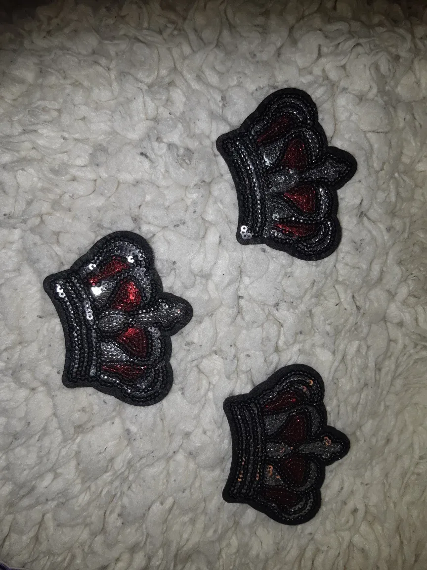 Crown Appliqués iron on patches - Set of 3 #freecycle thumbnail