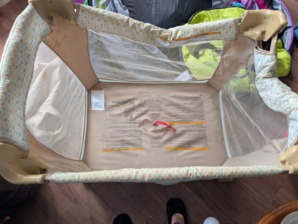 playpen - photo 2