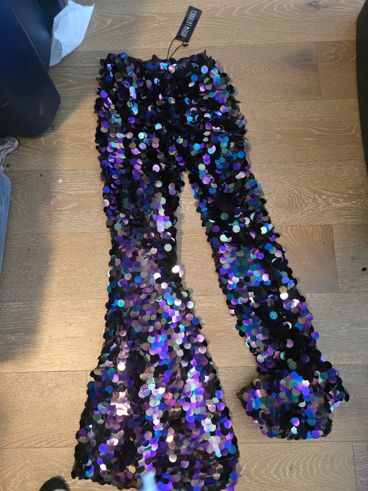 RENT MOOD Sequin Pants XS image indicator(3)