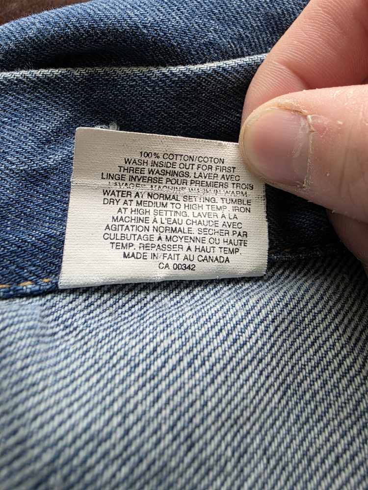 Vintage Levi's Men's oversized Denim Jacket(Size XL) - photo 5