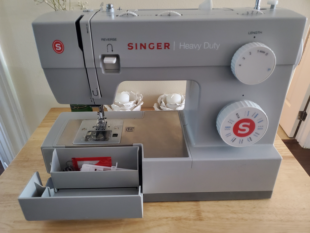 Singer Heavy Duty Sewing Machine - photo 2